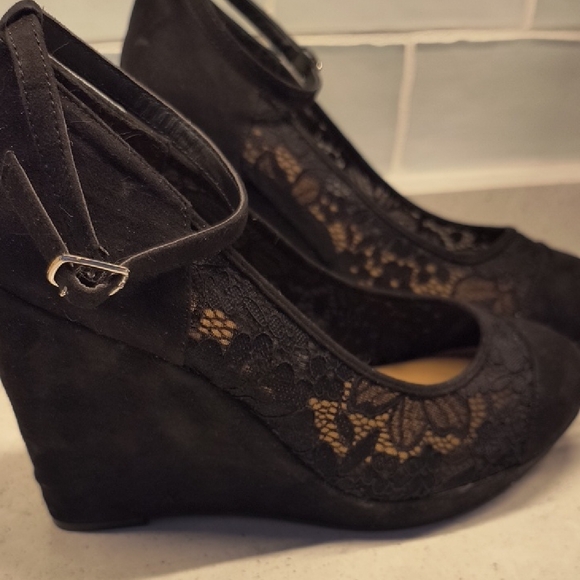 Torrid Black Lace Wedge Shoes - Picture 3 of 7
